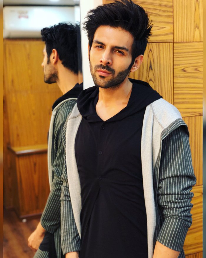 kartik aaryan 4
